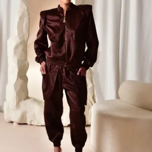 Conjunto Camis Marrom