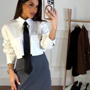 Cropped Camisa Thay + Gravata