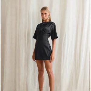 Vestido Curto Tholia Preto